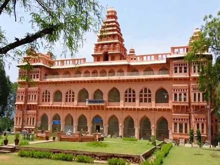 Taxi in Tirupati Chandragiri Fort