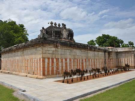 Taxi in Tirupati Gudimallam Temple