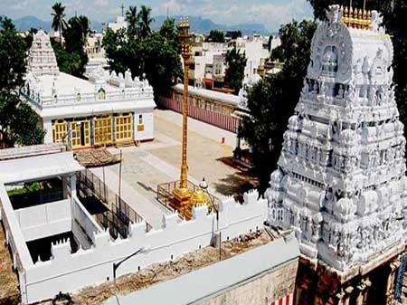 Taxi in Tirupati Kodandaramaswami Temple