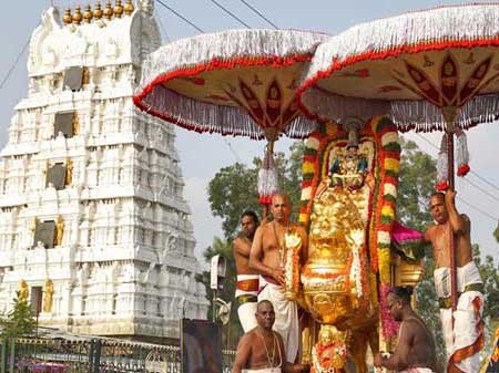 Taxi in Tirupati Srinivasa Mangapuram Temple