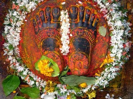 Taxi in Tirupati Srivari Padalu