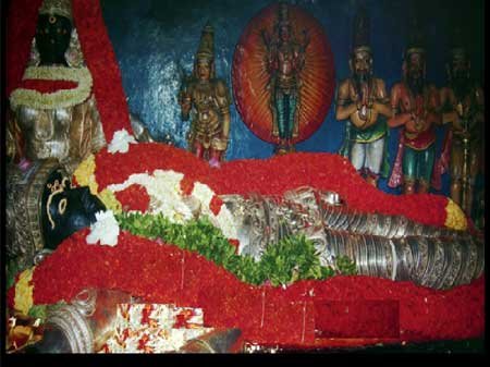 Taxi in Tirupati Surutapalli Temple