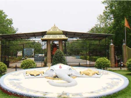 Taxi in Tirupati SV ZOO Park